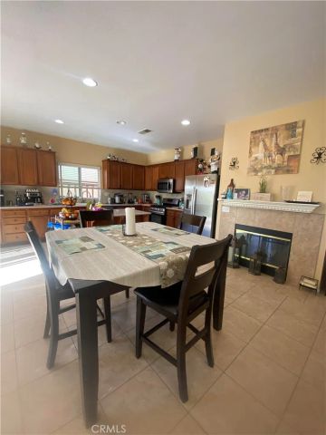 216 La Amistad Way, Hemet, CA 92545