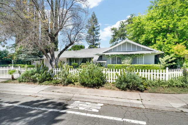 6907 Auburn Blvd, Citrus Heights, CA 95621
