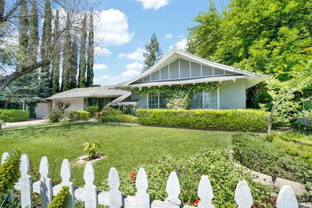 6907 Auburn Blvd, Citrus Heights, CA 95621