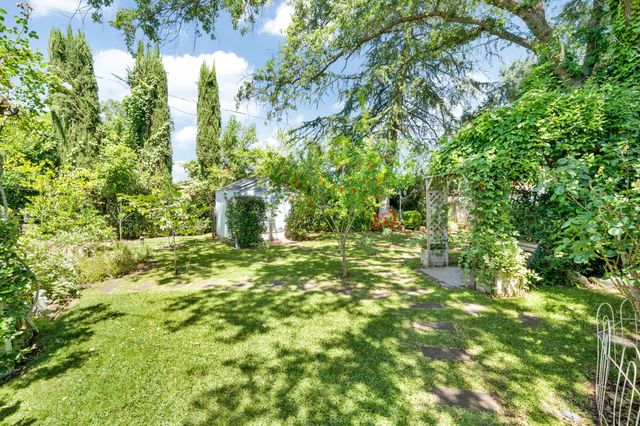 6907 Auburn Blvd, Citrus Heights, CA 95621