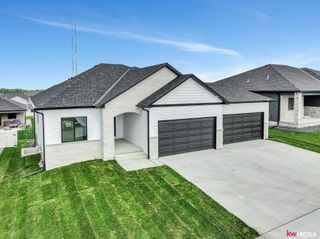 7510 Maxine Drive, Lincoln, NE 68516
