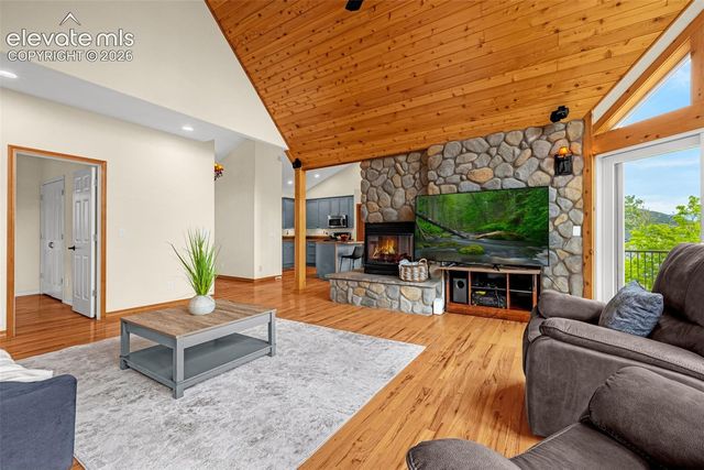 25 Leaming Road, Colorado Springs, CO 80906