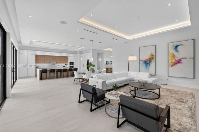 2757 NE 34 Street, Fort Lauderdale, FL 33306