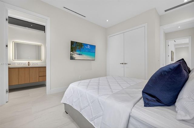 2757 NE 34 Street, Fort Lauderdale, FL 33306