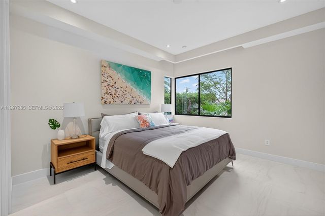 2757 NE 34 Street, Fort Lauderdale, FL 33306