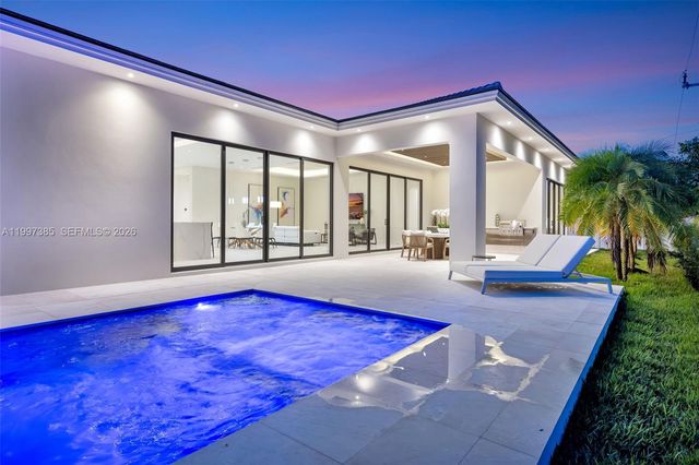 2757 NE 34 Street, Fort Lauderdale, FL 33306