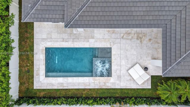 2757 NE 34 Street, Fort Lauderdale, FL 33306