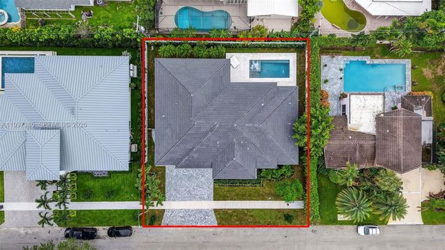 2757 NE 34 Street, Fort Lauderdale, FL 33306