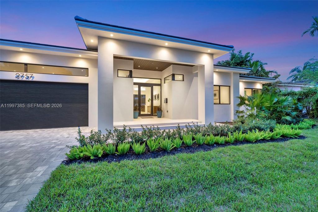 2757 NE 34 Street, Fort Lauderdale, FL 33306