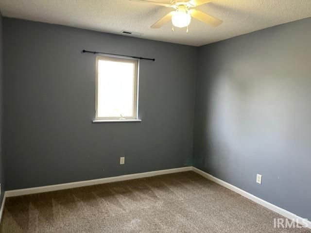 8001 Alexandra Lane, Newburgh, IN 47630
