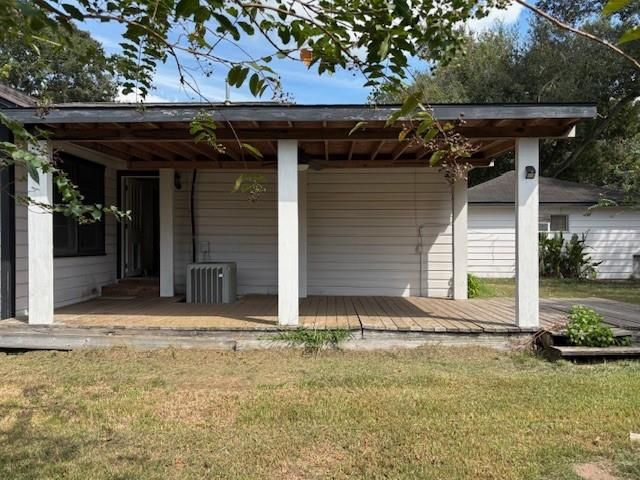 1011 West Phillips Street, Alvin, TX 77511