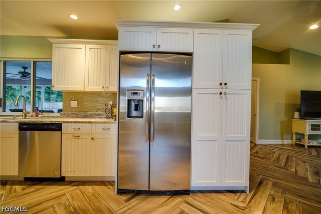 8831 Banyan Cove CIR, Fort Myers, FL 33919