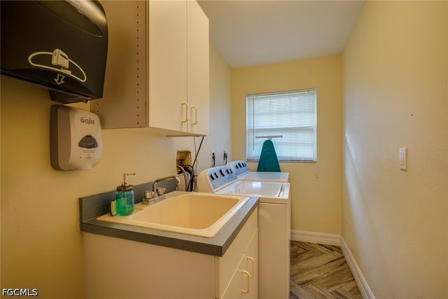 8831 Banyan Cove CIR, Fort Myers, FL 33919