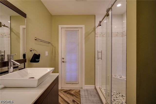 8831 Banyan Cove CIR, Fort Myers, FL 33919