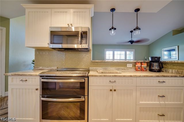 8831 Banyan Cove CIR, Fort Myers, FL 33919