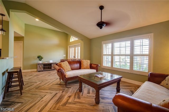 8831 Banyan Cove CIR, Fort Myers, FL 33919