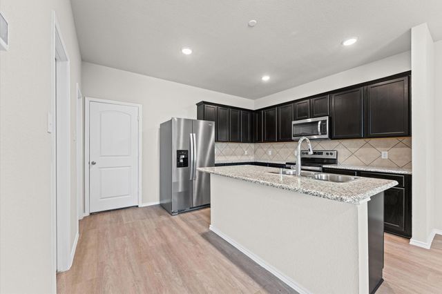 11906 Amber Oak Way 4, Tomball, TX 77375