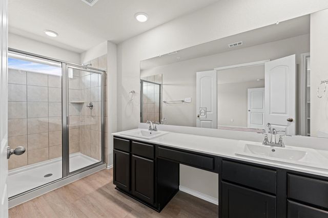 11906 Amber Oak Way 4, Tomball, TX 77375