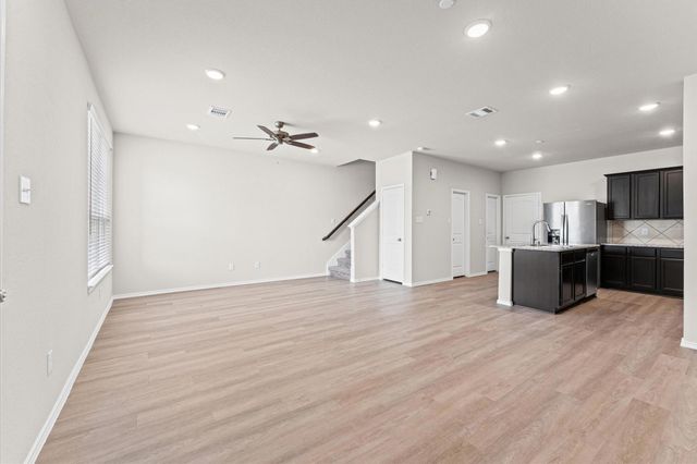 11906 Amber Oak Way 4, Tomball, TX 77375