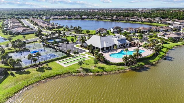 6542 CLAIRBORNE LANE, Bradenton, FL 34211