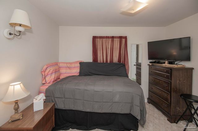 11230 Bobcat Trl, Milton, FL 32583