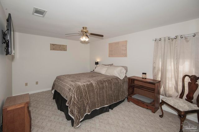 11230 Bobcat Trl, Milton, FL 32583