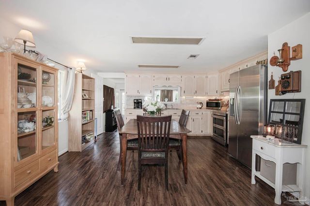 11230 Bobcat Trl, Milton, FL 32583