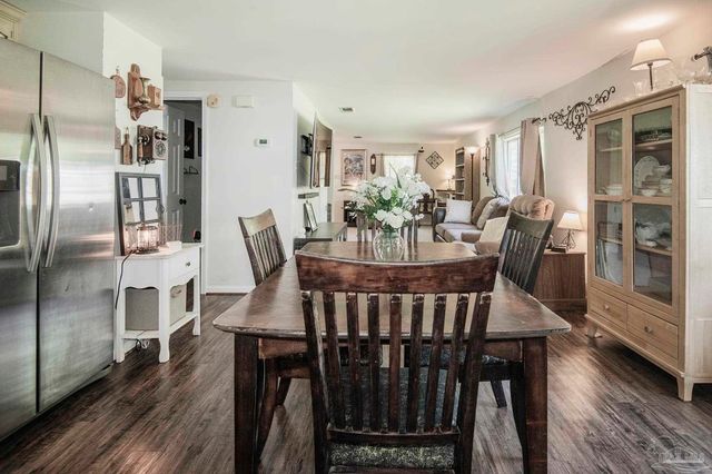 11230 Bobcat Trl, Milton, FL 32583