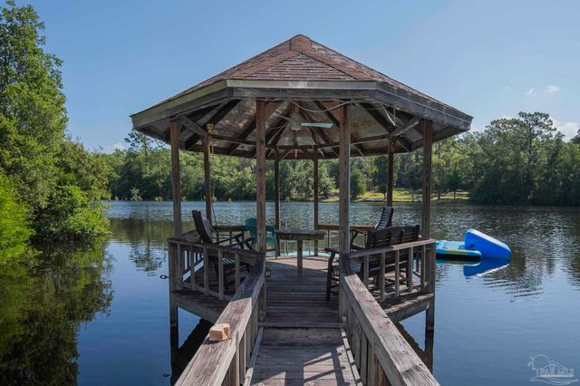 11230 Bobcat Trl, Milton, FL 32583