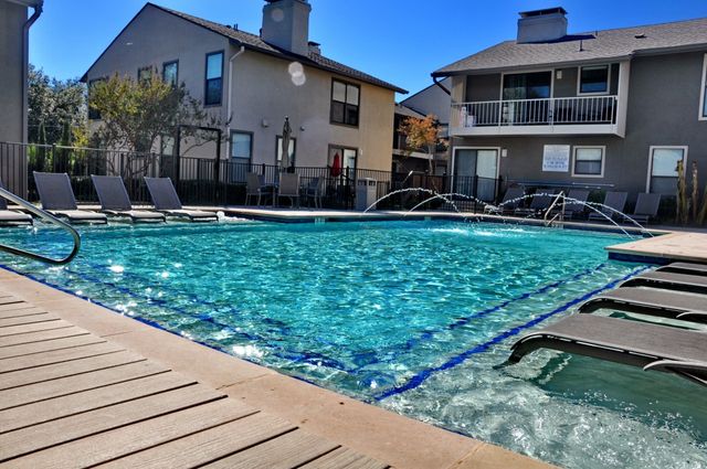 5909 Birchbrook Drive 209, Dallas, TX 75206