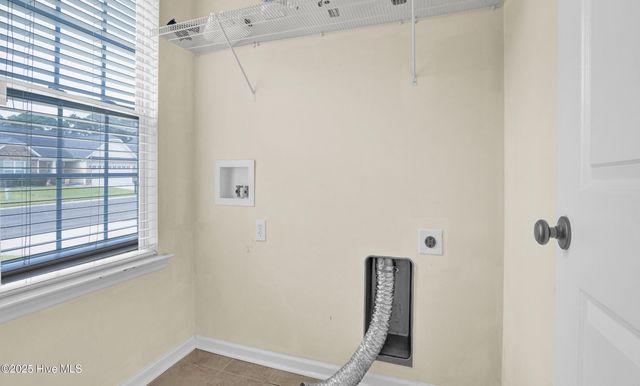 828 Emerald Park Drive, Winterville, NC 28590