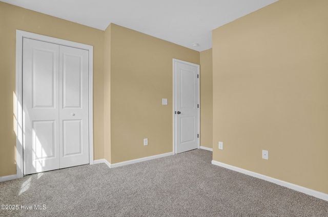 828 Emerald Park Drive, Winterville, NC 28590