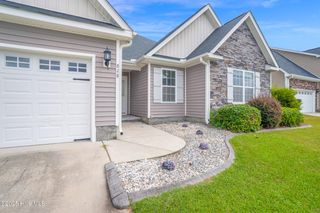 828 Emerald Park Drive, Winterville, NC 28590