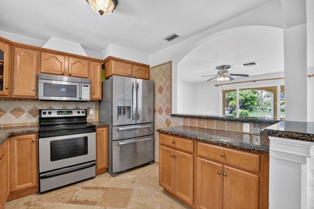 2250 NE 4TH Court, Boca Raton, FL 33431
