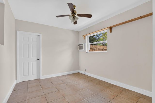 2250 NE 4TH Court, Boca Raton, FL 33431