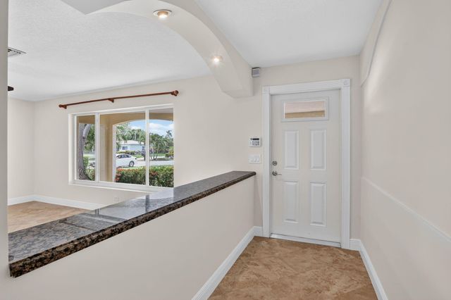 2250 NE 4TH Court, Boca Raton, FL 33431