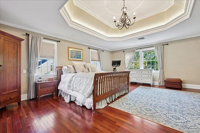 136 Locust Street, Garden City, NY 11530