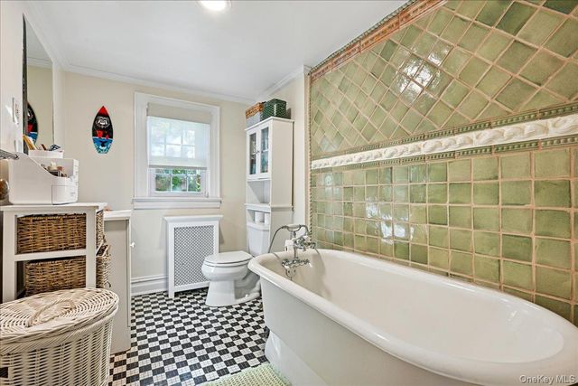 136 Locust Street, Garden City, NY 11530