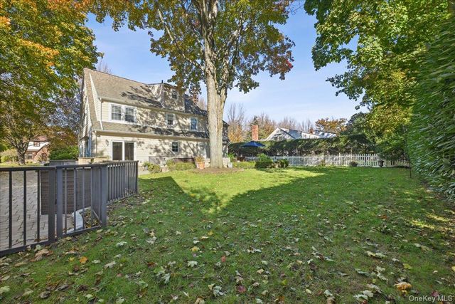 136 Locust Street, Garden City, NY 11530