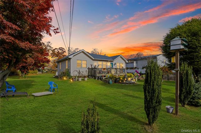 1 Elm Road E, Mastic Beach, NY 11951