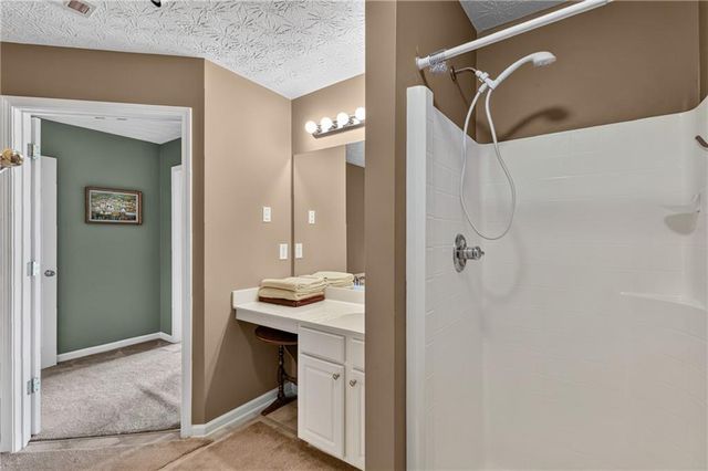 6647 Splashwater Drive, Flowery Branch, GA 30542
