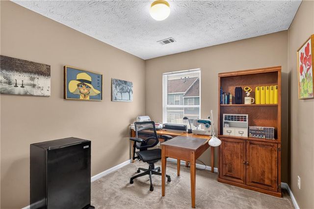 6647 Splashwater Drive, Flowery Branch, GA 30542