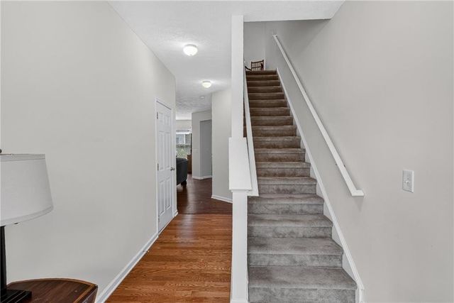 6647 Splashwater Drive, Flowery Branch, GA 30542