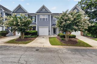 6647 Splashwater Drive, Flowery Branch, GA 30542