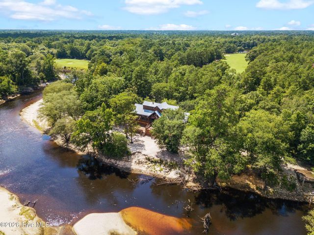 195 Long Leaf Drive, Wallace, NC 28466