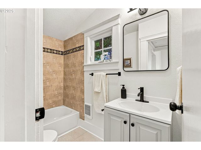 6320 Se 52ND Ave, Portland, OR 97206