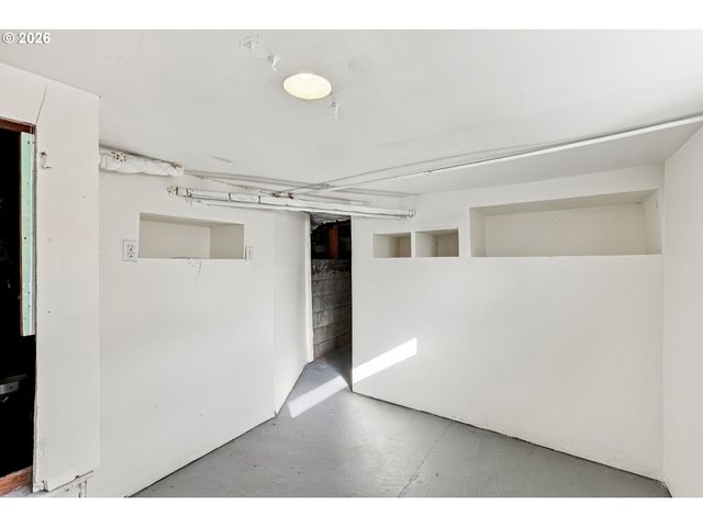 6320 Se 52ND Ave, Portland, OR 97206