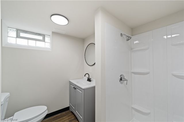 14216 Adrian Avenue, Cleveland, OH 44111