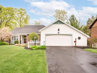 390 Red Apple Lane, Greece, NY 14612
