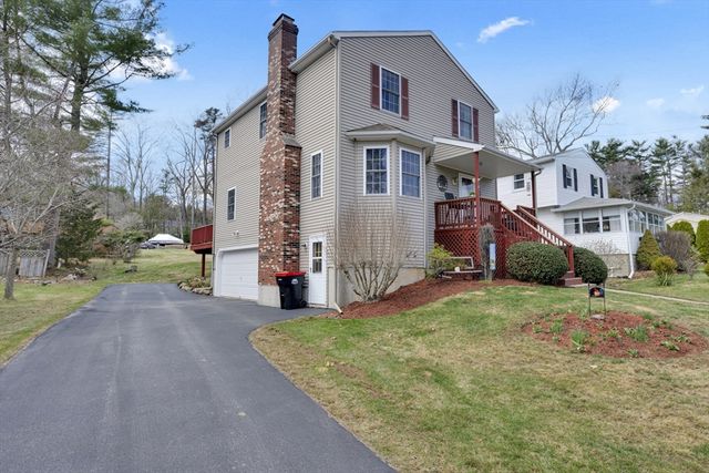 31 Glen Echo Shore Rd, Charlton, MA 01507